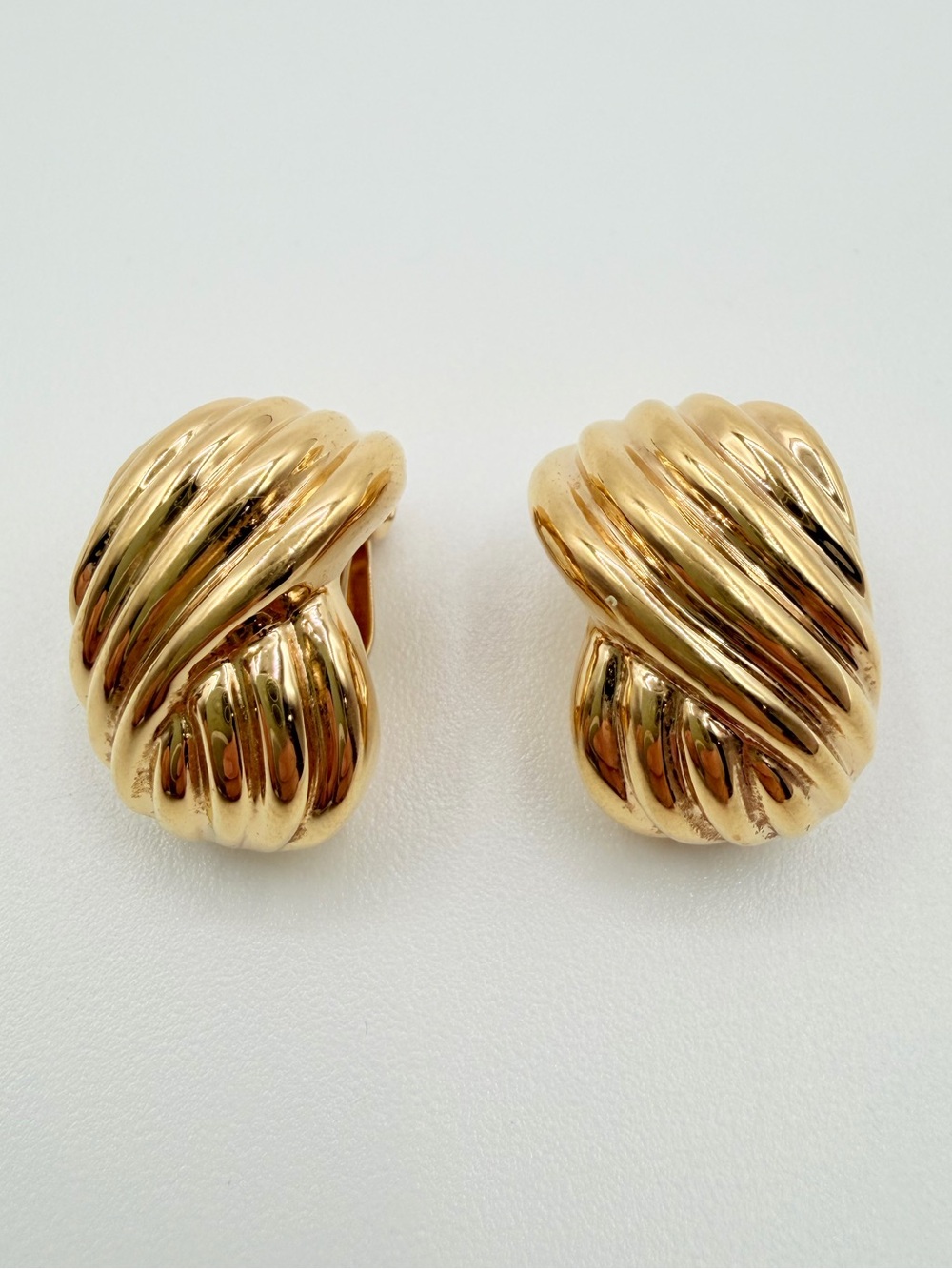 Vintage Nina Ricci Gold Tone Ribbed Knot Clip On Earrings Signed Designer